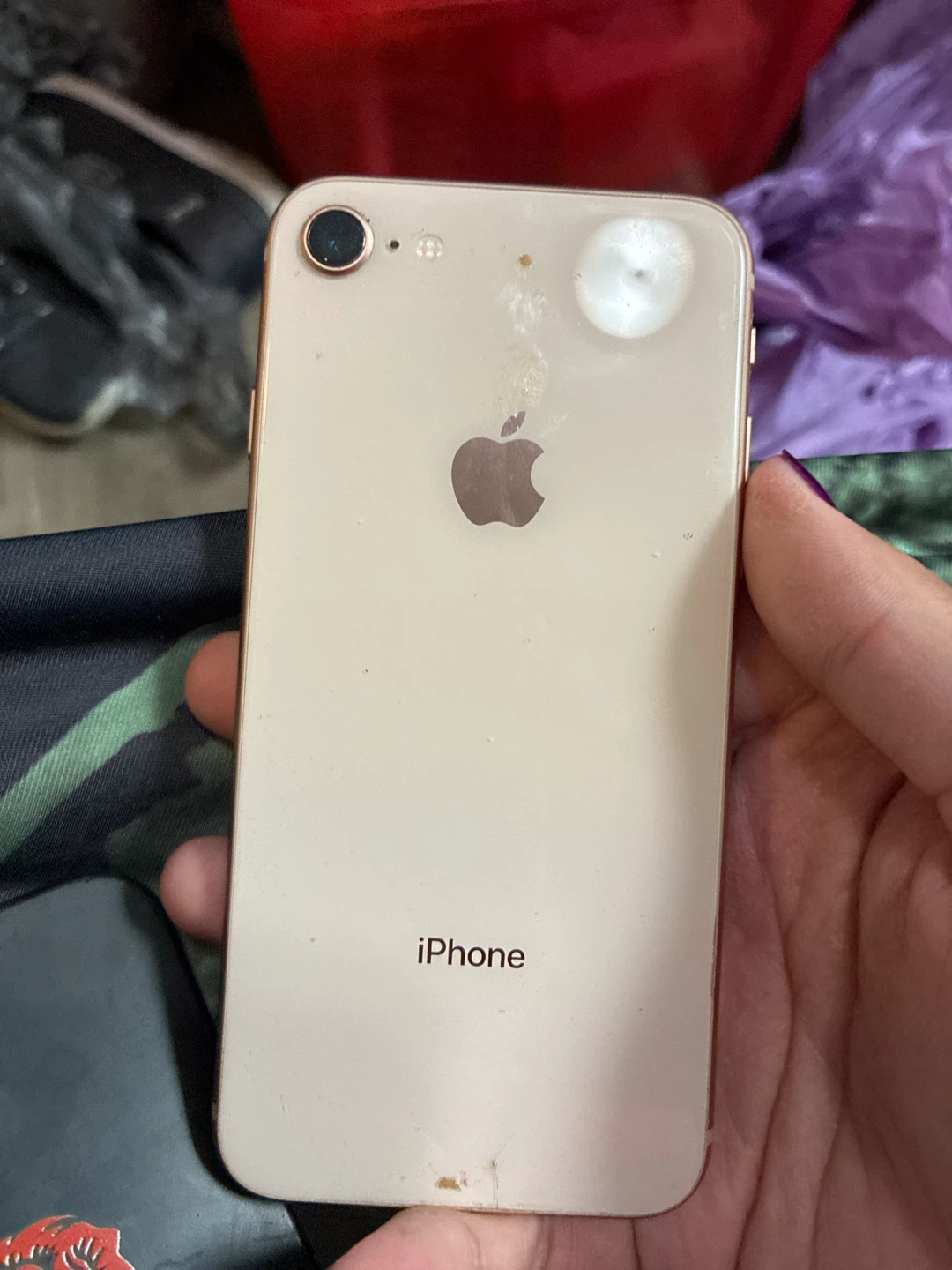 iPhone 8 - photo 3