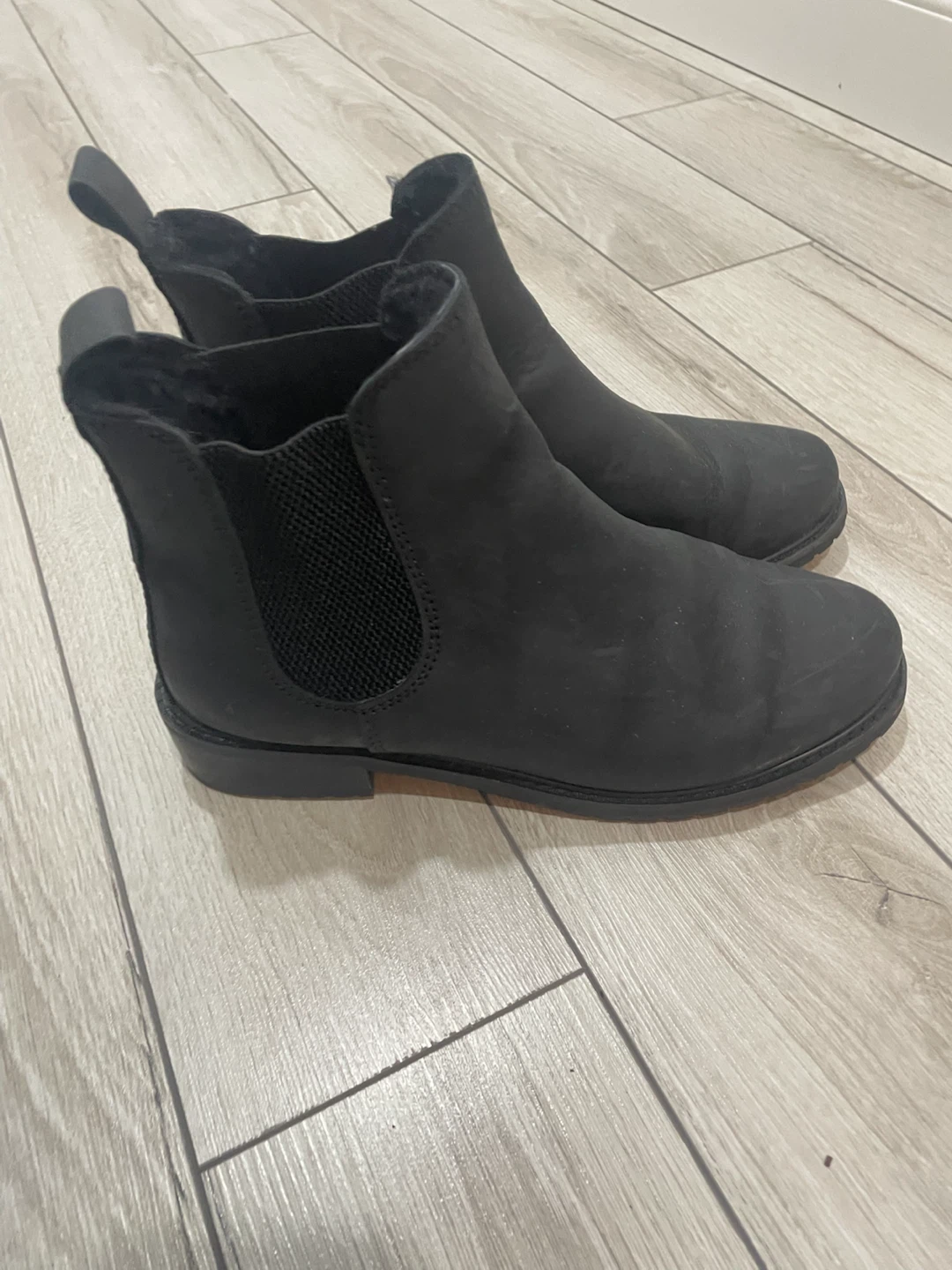 Black Leather Chelsea Boots