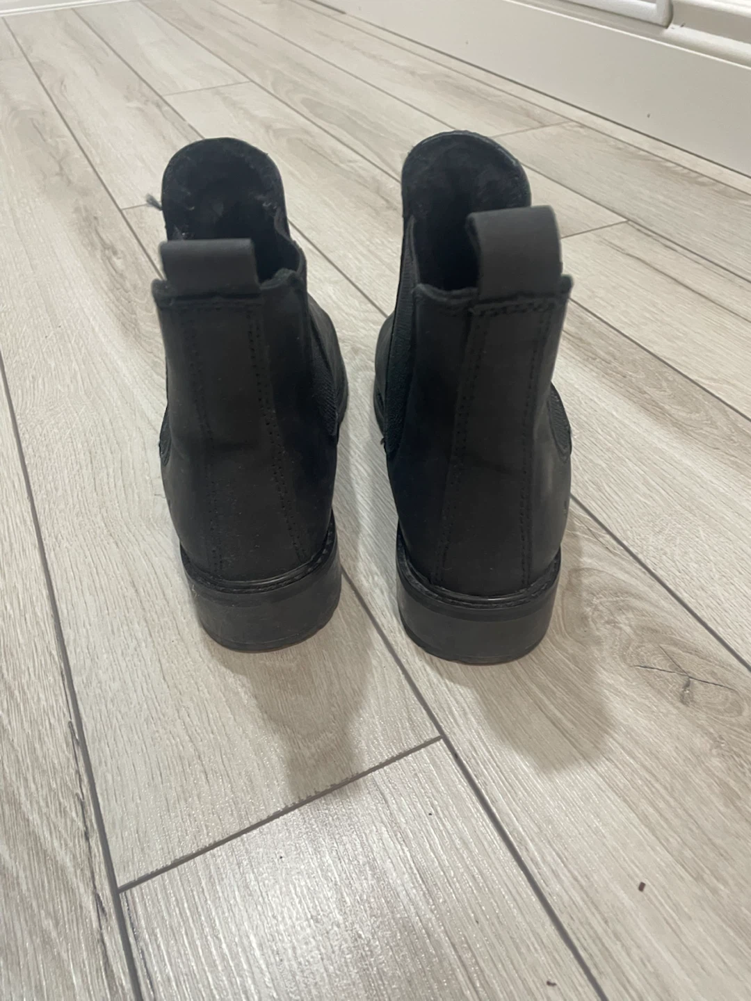 Black Leather Chelsea Boots - photo 2