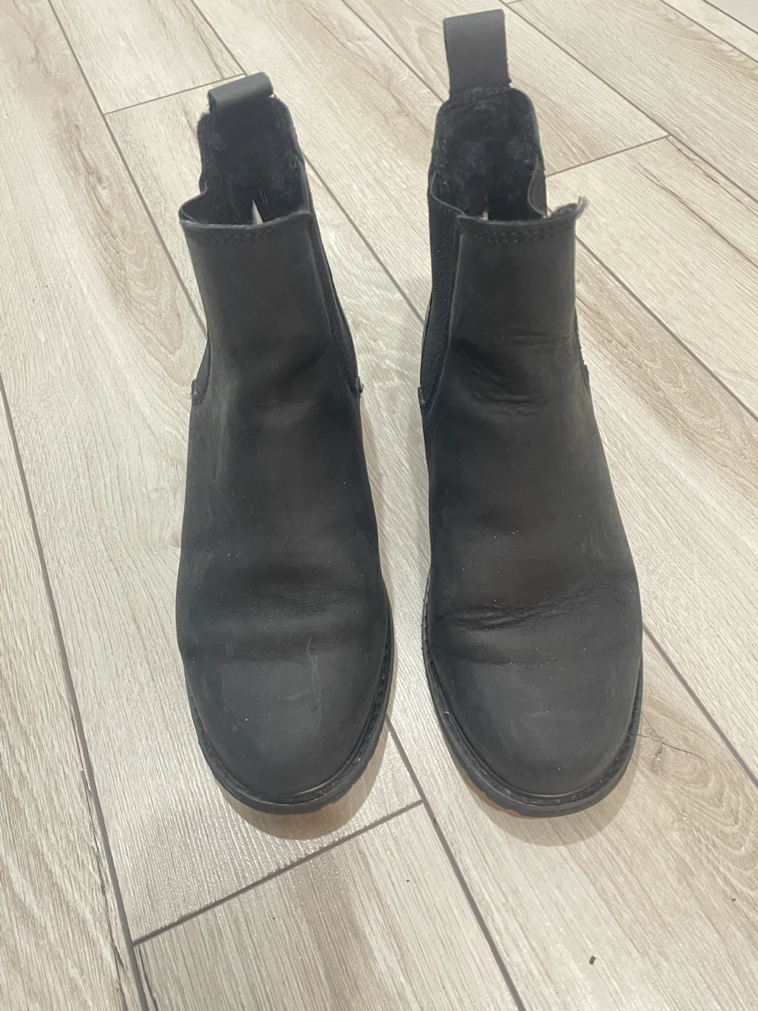 Black Leather Chelsea Boots - photo 3