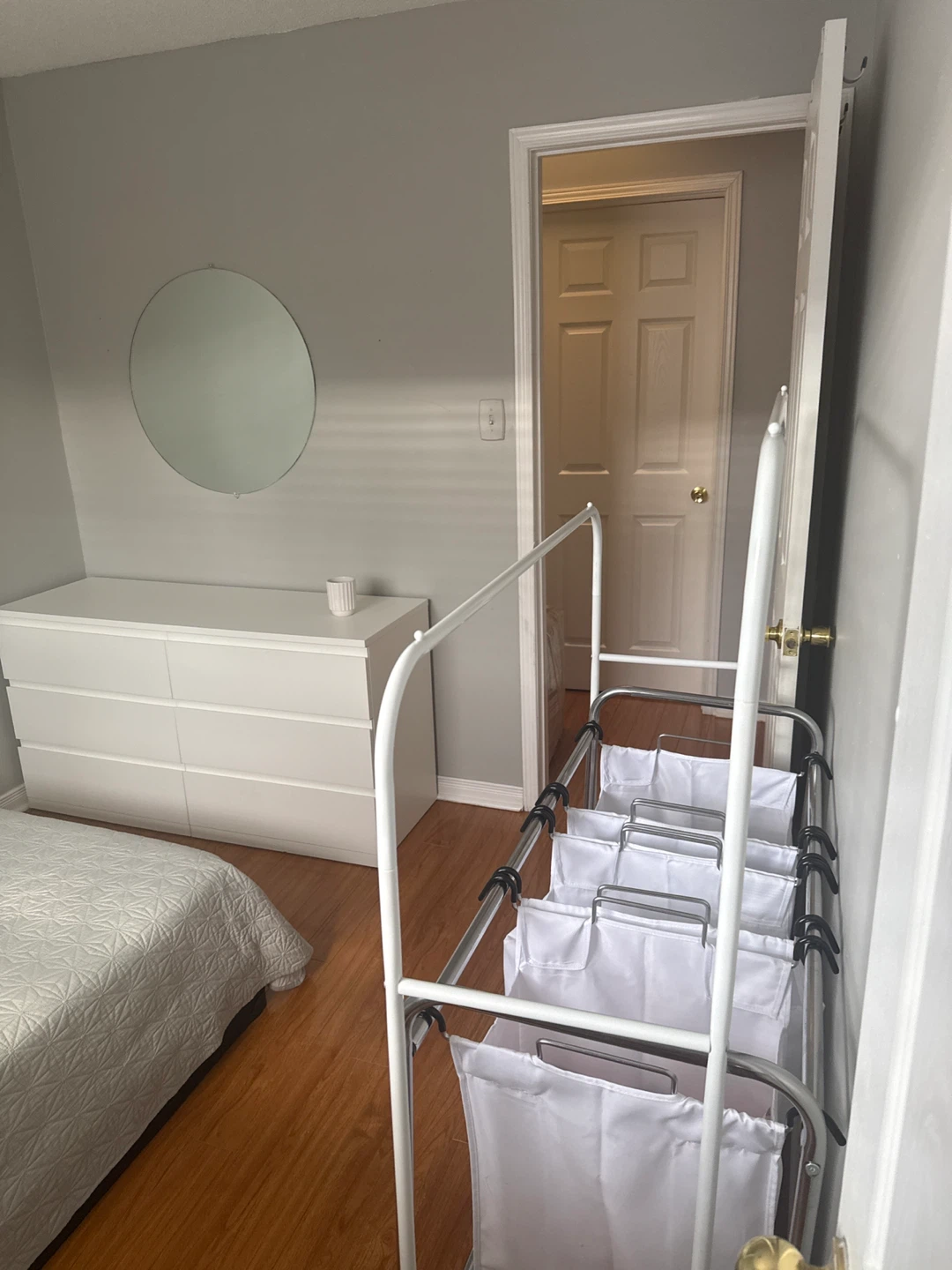 ROOM FOR RENT ON THE MAIN FLOOR - photo 5