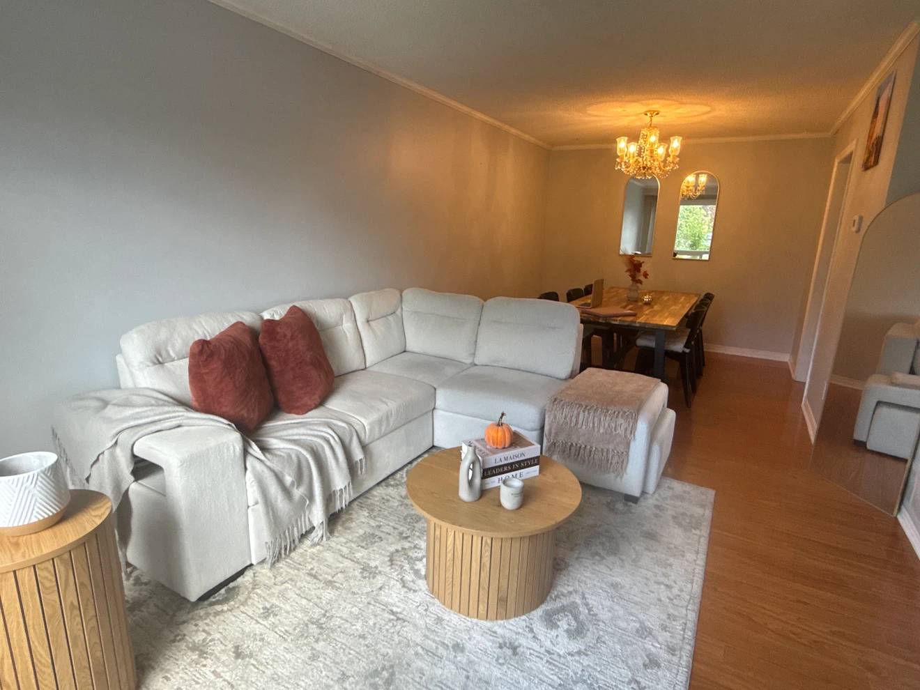 ROOM FOR RENT ON THE MAIN FLOOR - photo 3
