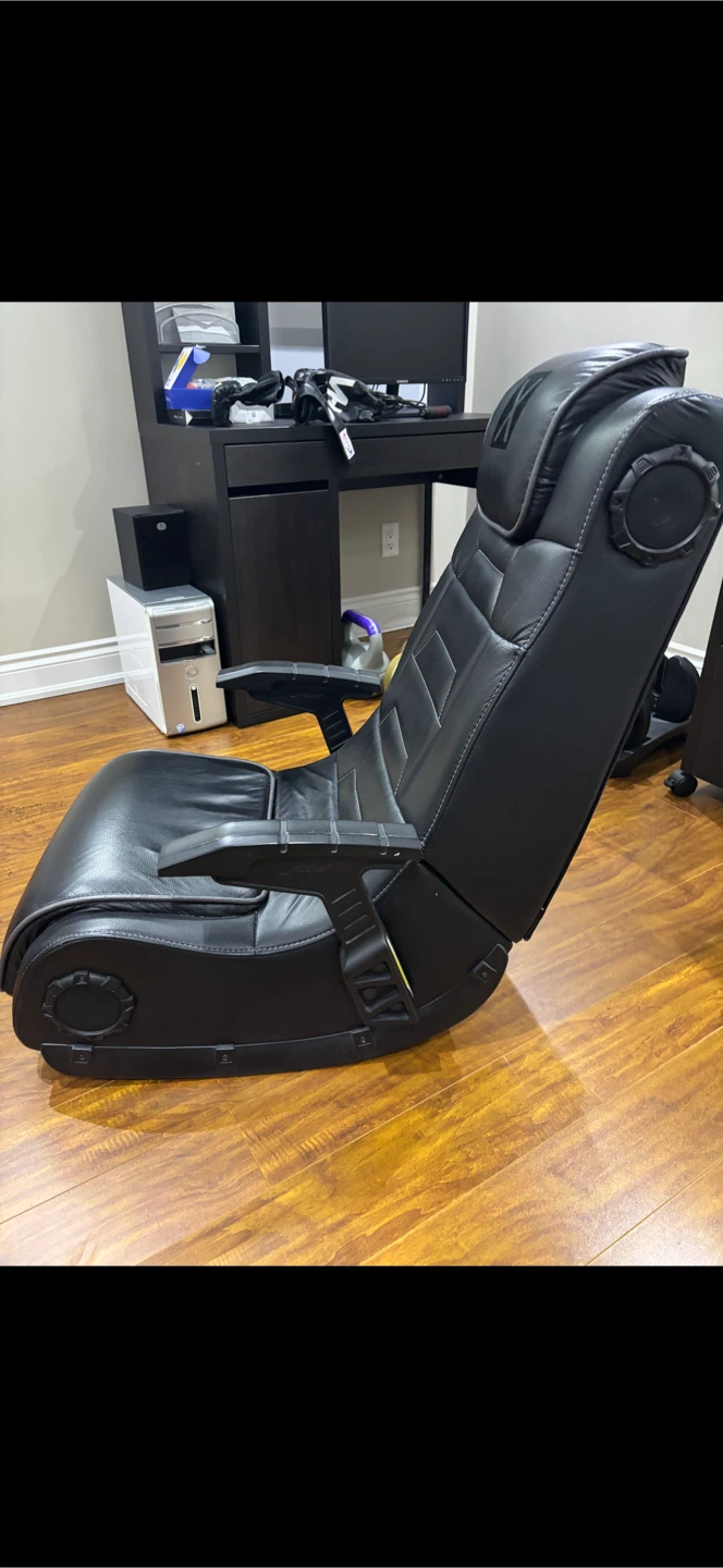 Brand new gaming chair $150 - photo 3