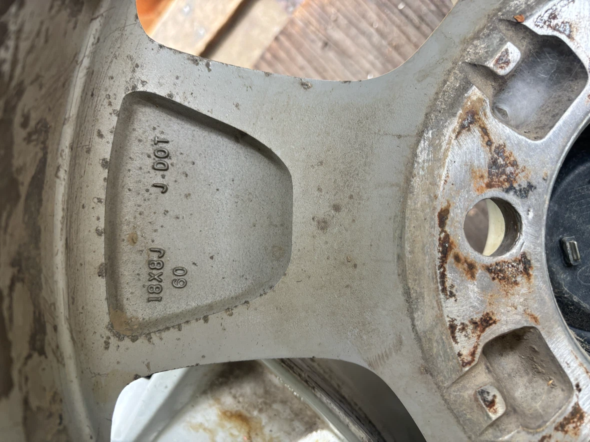 Toyota 18-inch Alloy Wheels - photo 3