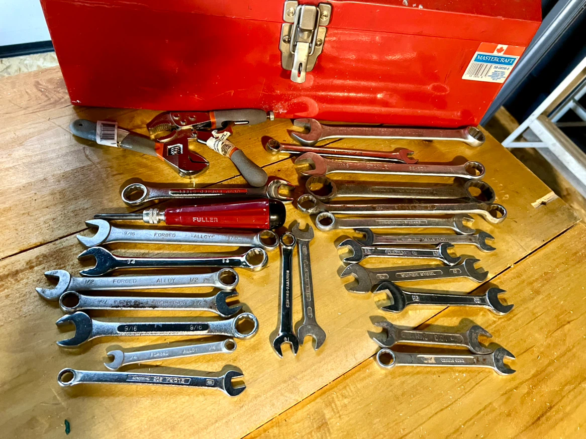 Mastercraft Toolbox with Assorted Wrenches - photo 4
