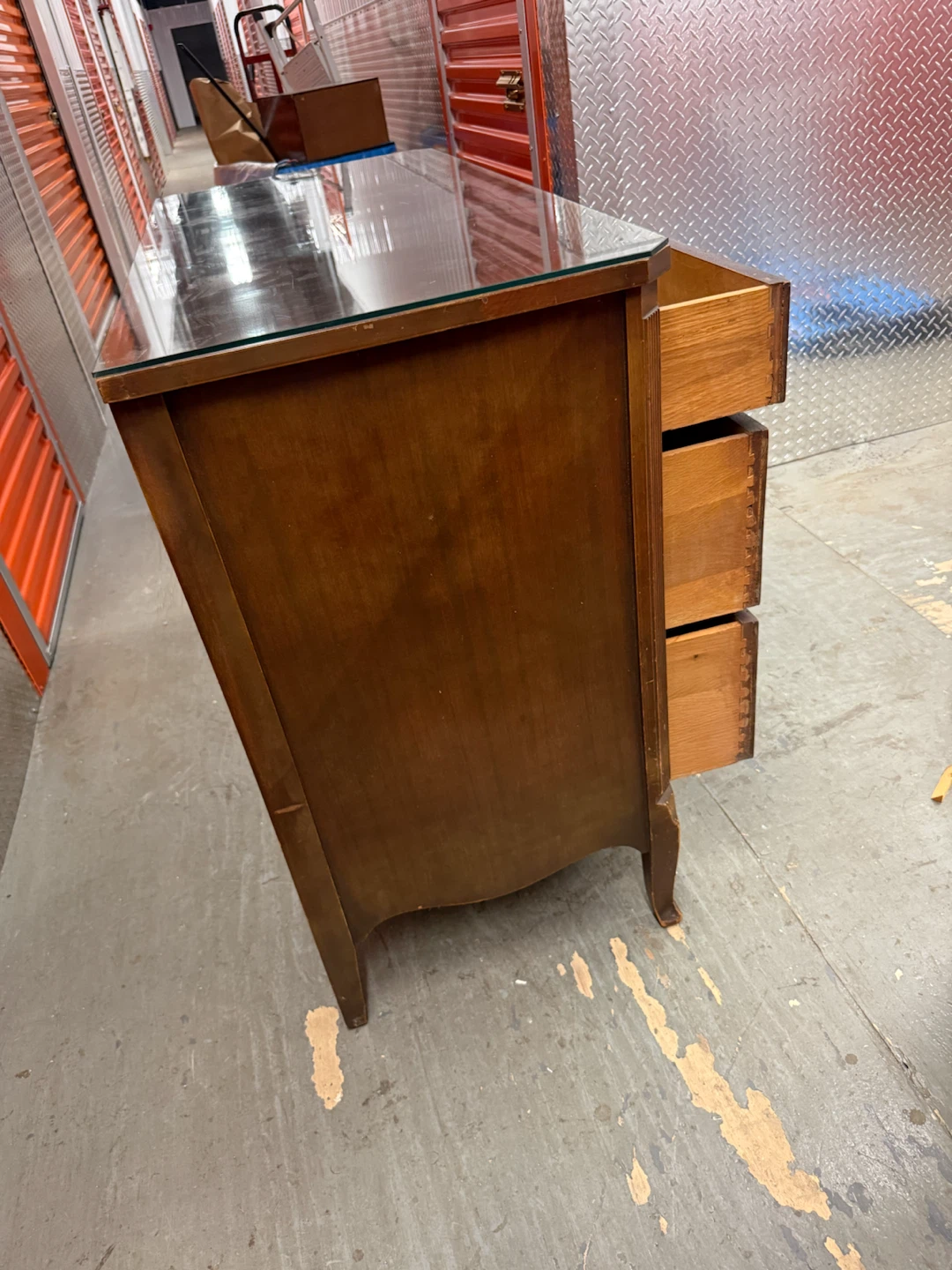 VINTAGE STYLE -3-DRAWER WOOD DRESSER CHEST - photo 2