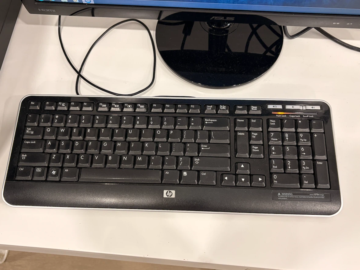 HP Pavilion p6211f Desktop PC with Keyboard and Monitor - photo 2
