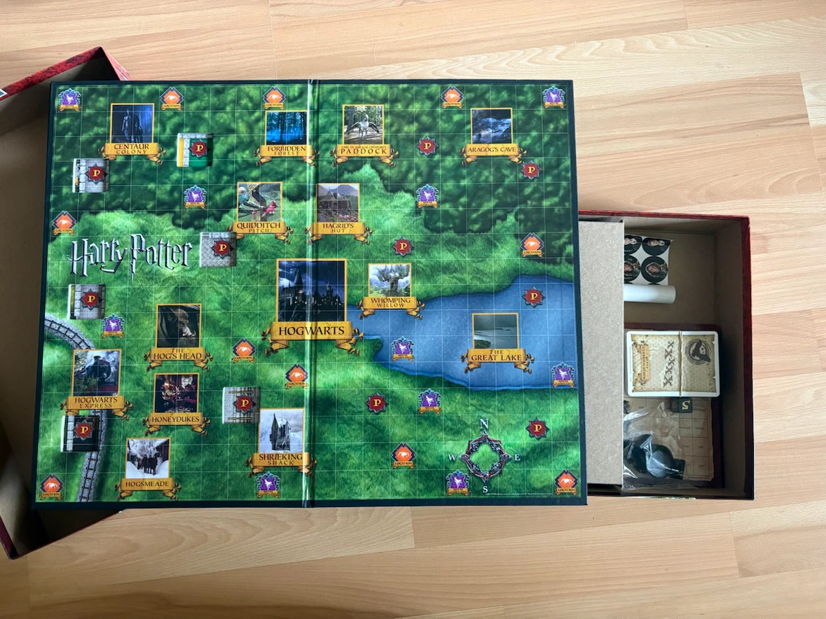 Harry Potter Magical Beasts Board Game Hogsworth - photo 3