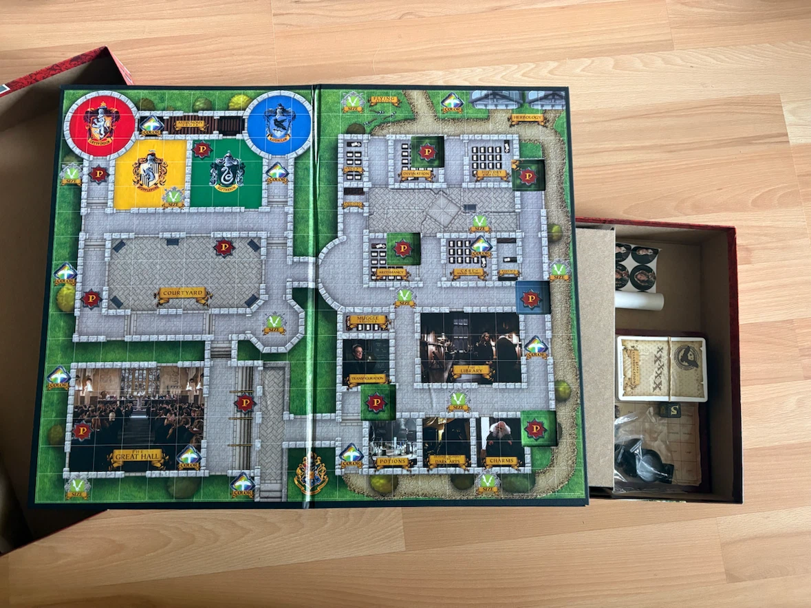 Harry Potter Magical Beasts Board Game Hogsworth - photo 4
