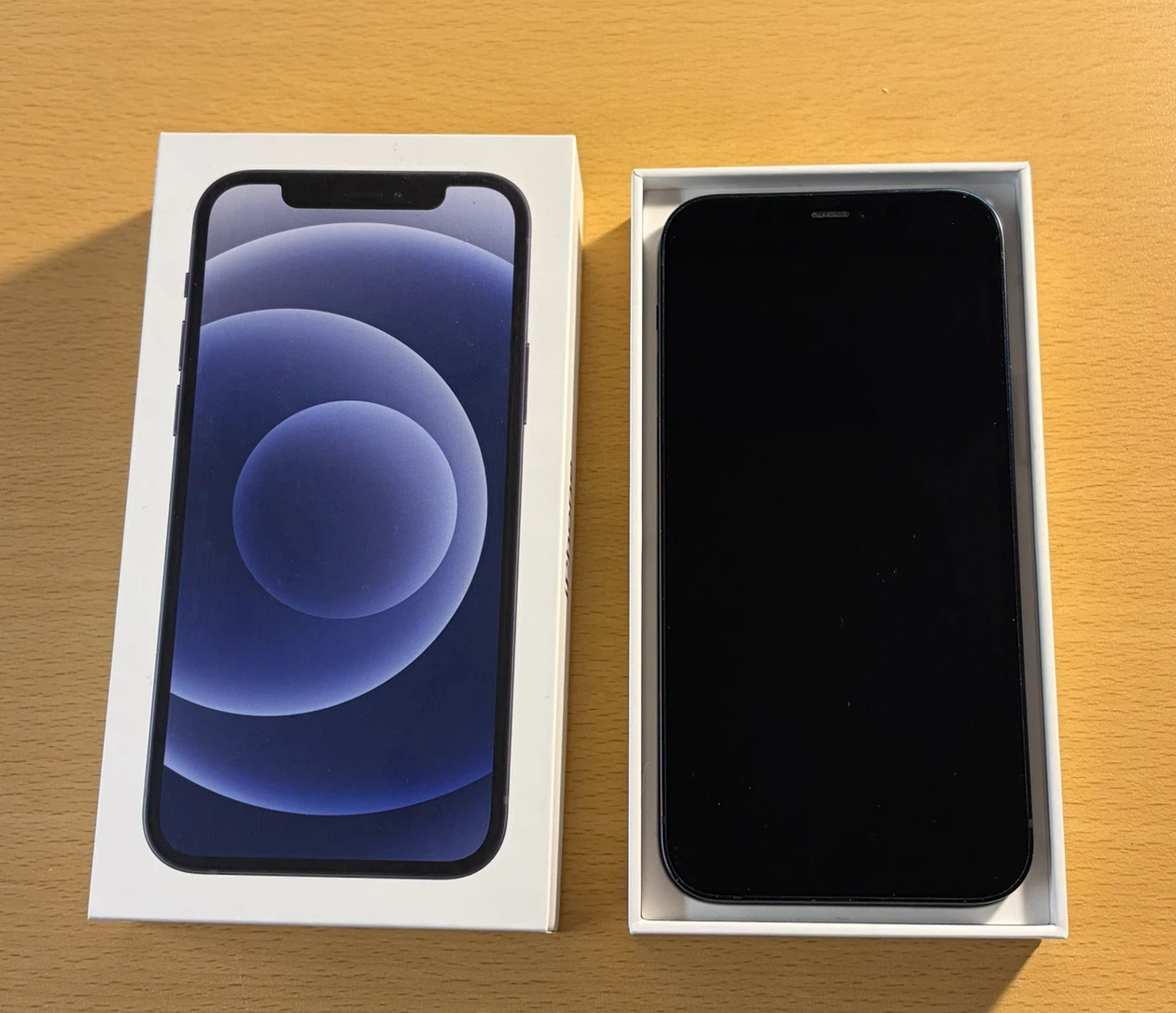 iPhone 12 - 64 gb - photo 2