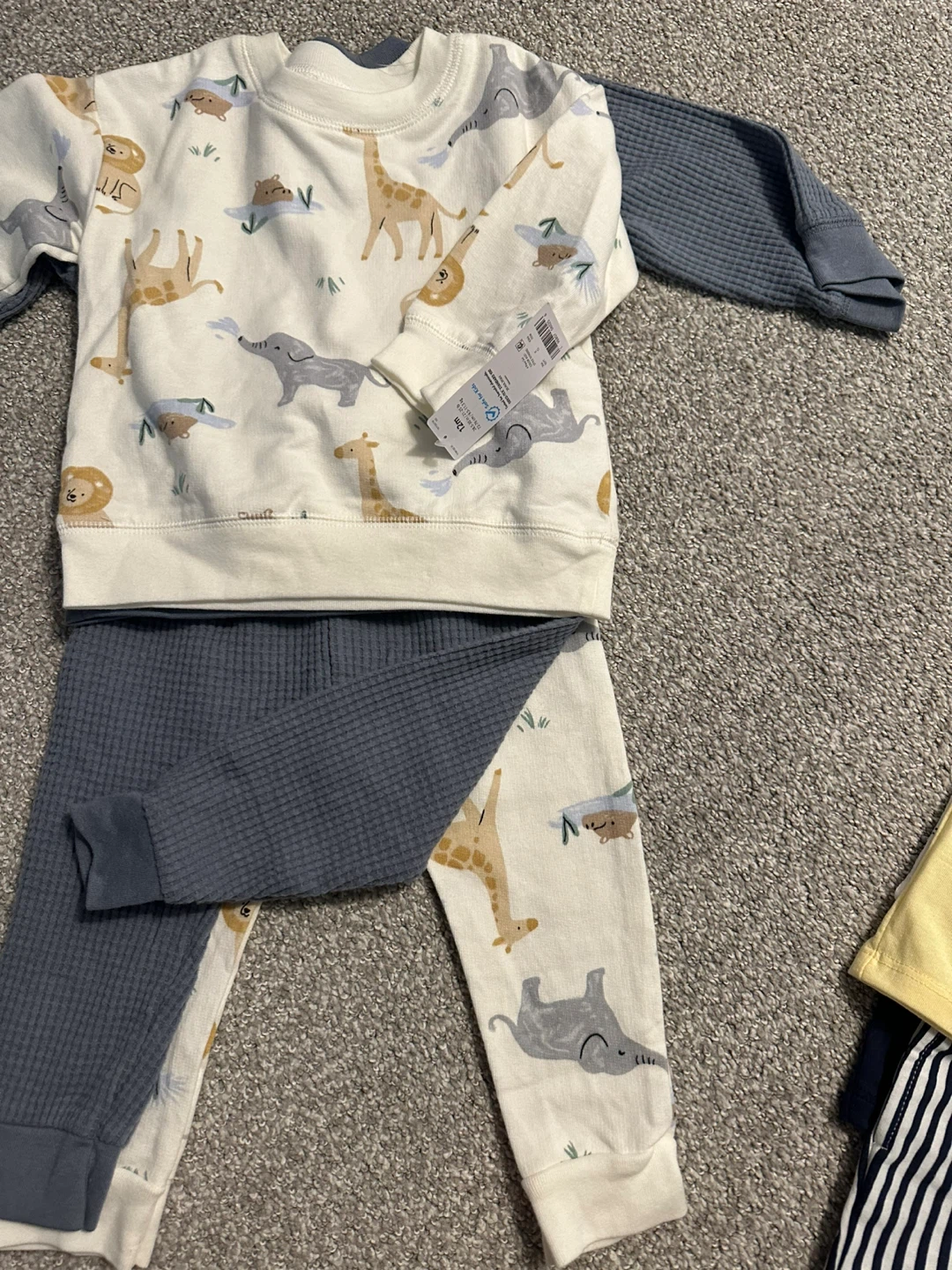 Baby Boys Clothes Bundle Size 12M - photo 3