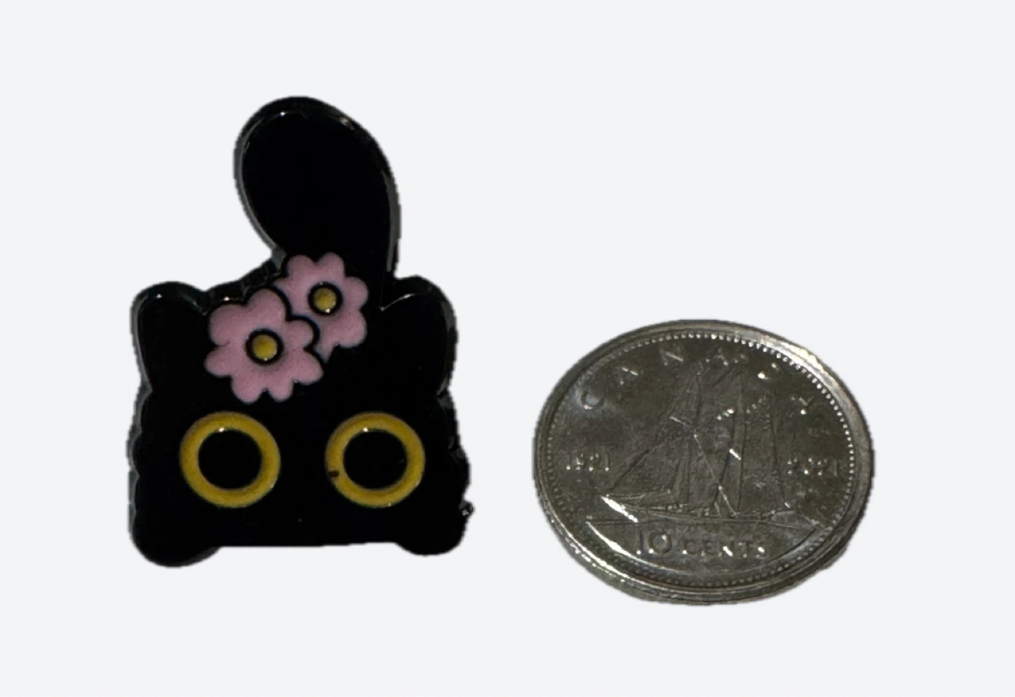 Black Cat Enamel Pin with Flowers - photo 2