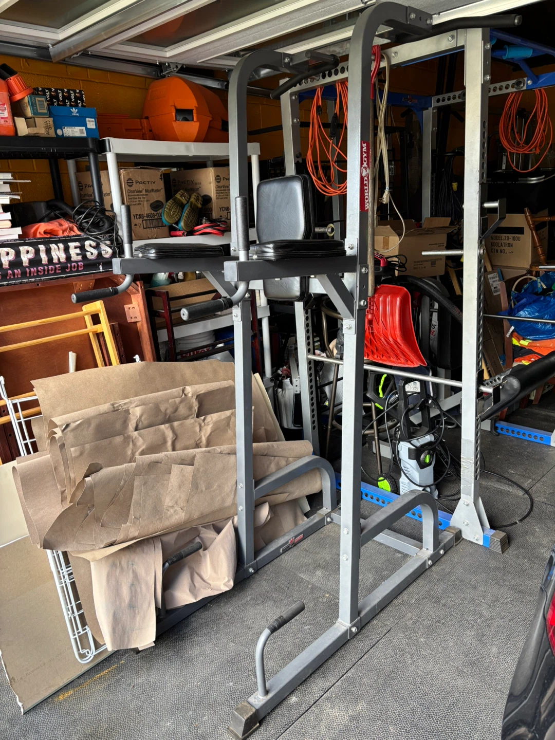 Strength Armour , Dip-abs-pull-up station.