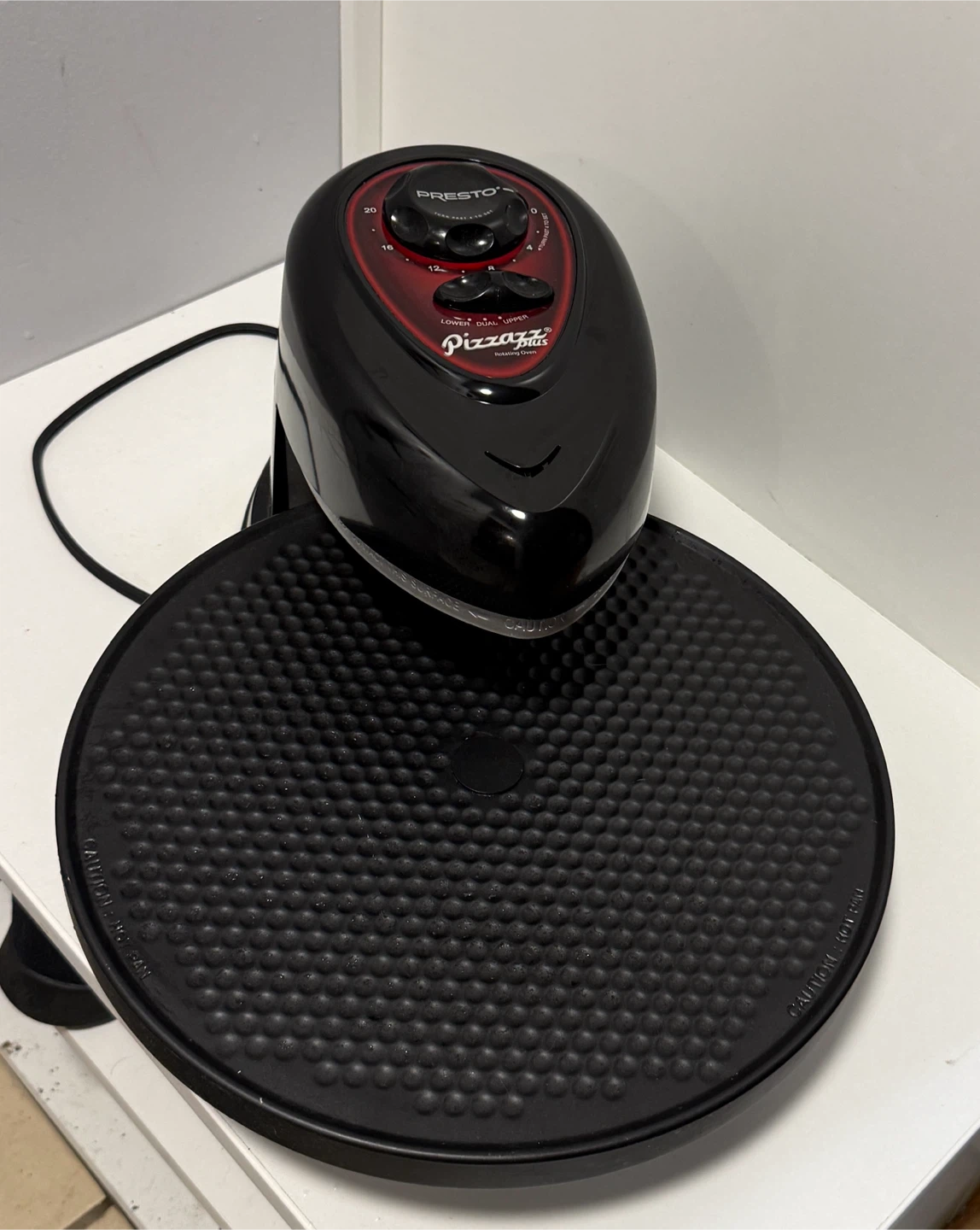 Presto Pizzazz Plus Rotating Pizza Oven