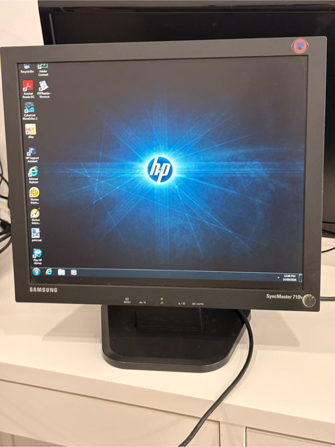 Samsung SyncMaster 710v Monitor