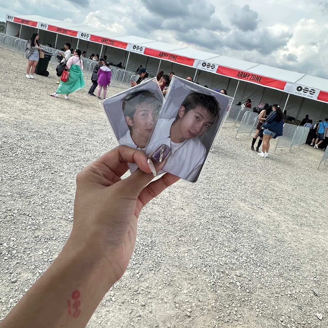 BTS Arirang Toronto Armyzone Photocards - photo 2