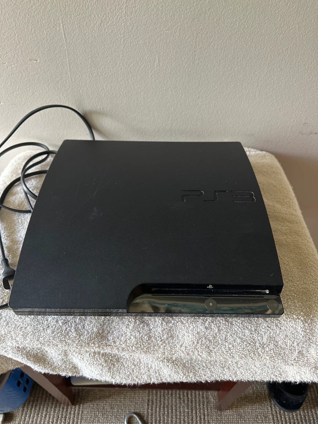 PlayStation 3 Console with 21 Games and 2 Controllers - photo 2