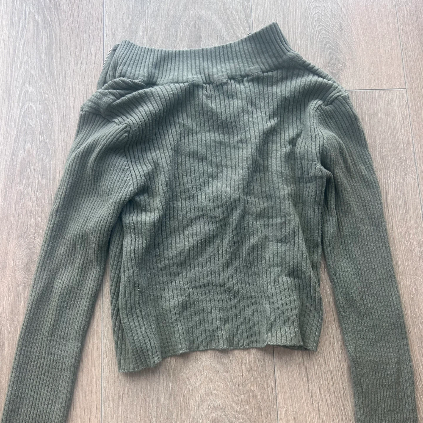 SWS Green Long Sleeve Top - photo 2