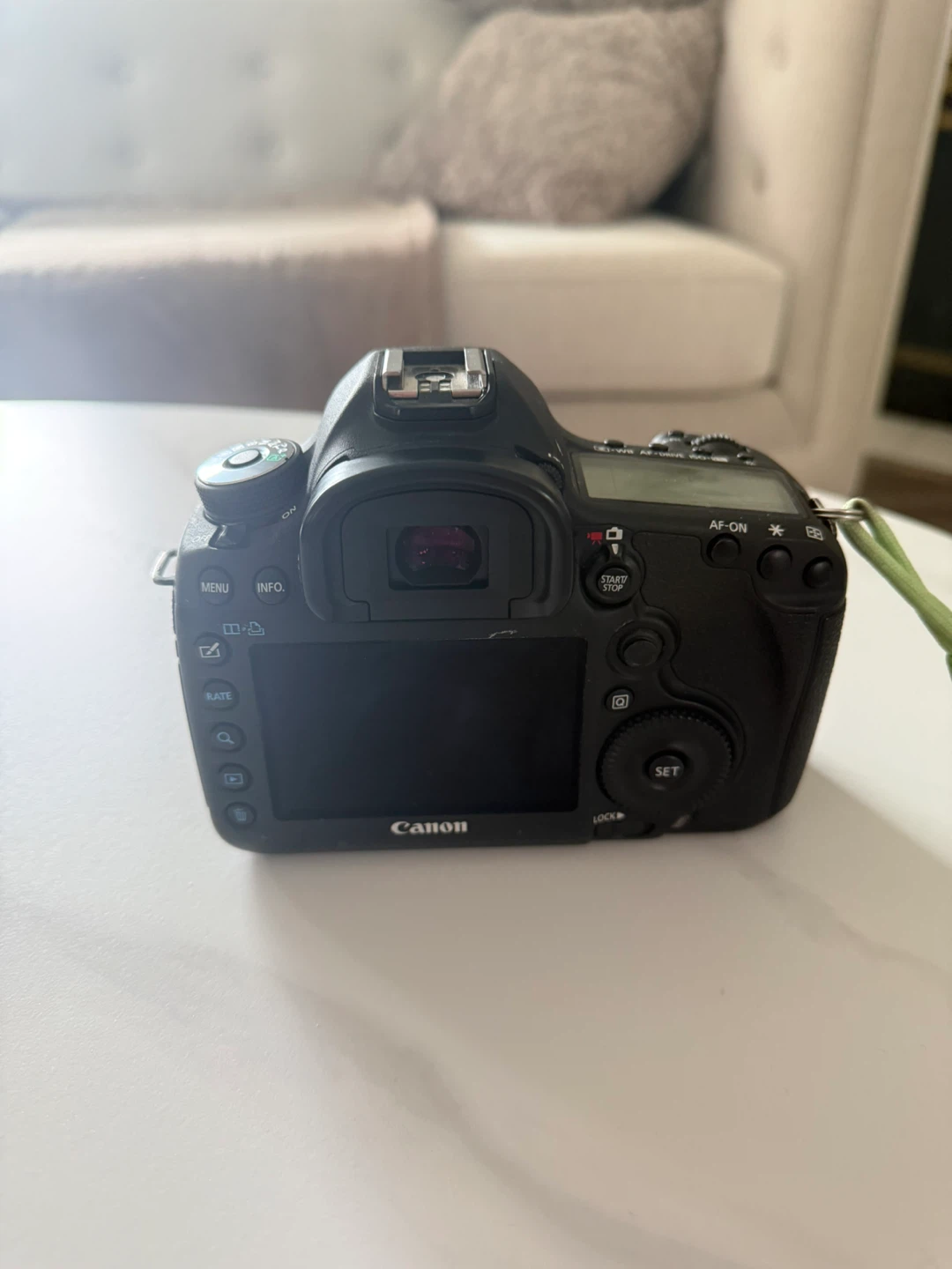 Canon EOS 5D Camera with 50mm Lens - photo 3