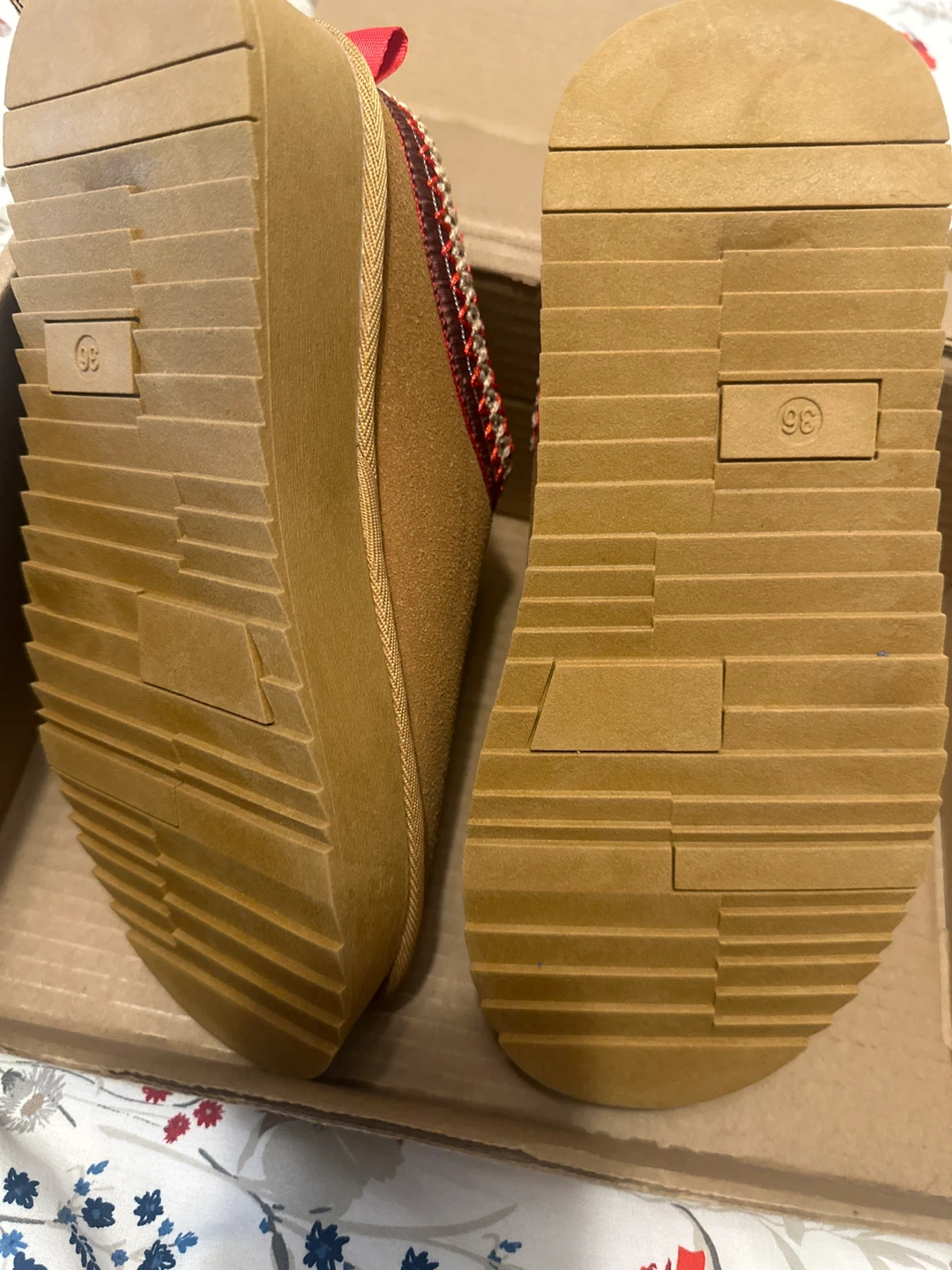 Tan Suede Slippers with Faux Fur Lining - photo 3