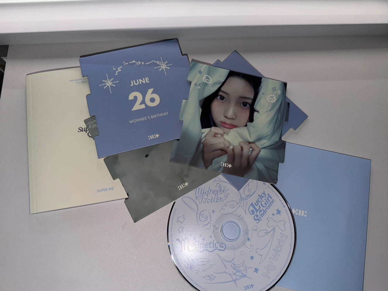 ILLIT Super Real Me Album Set - photo 2