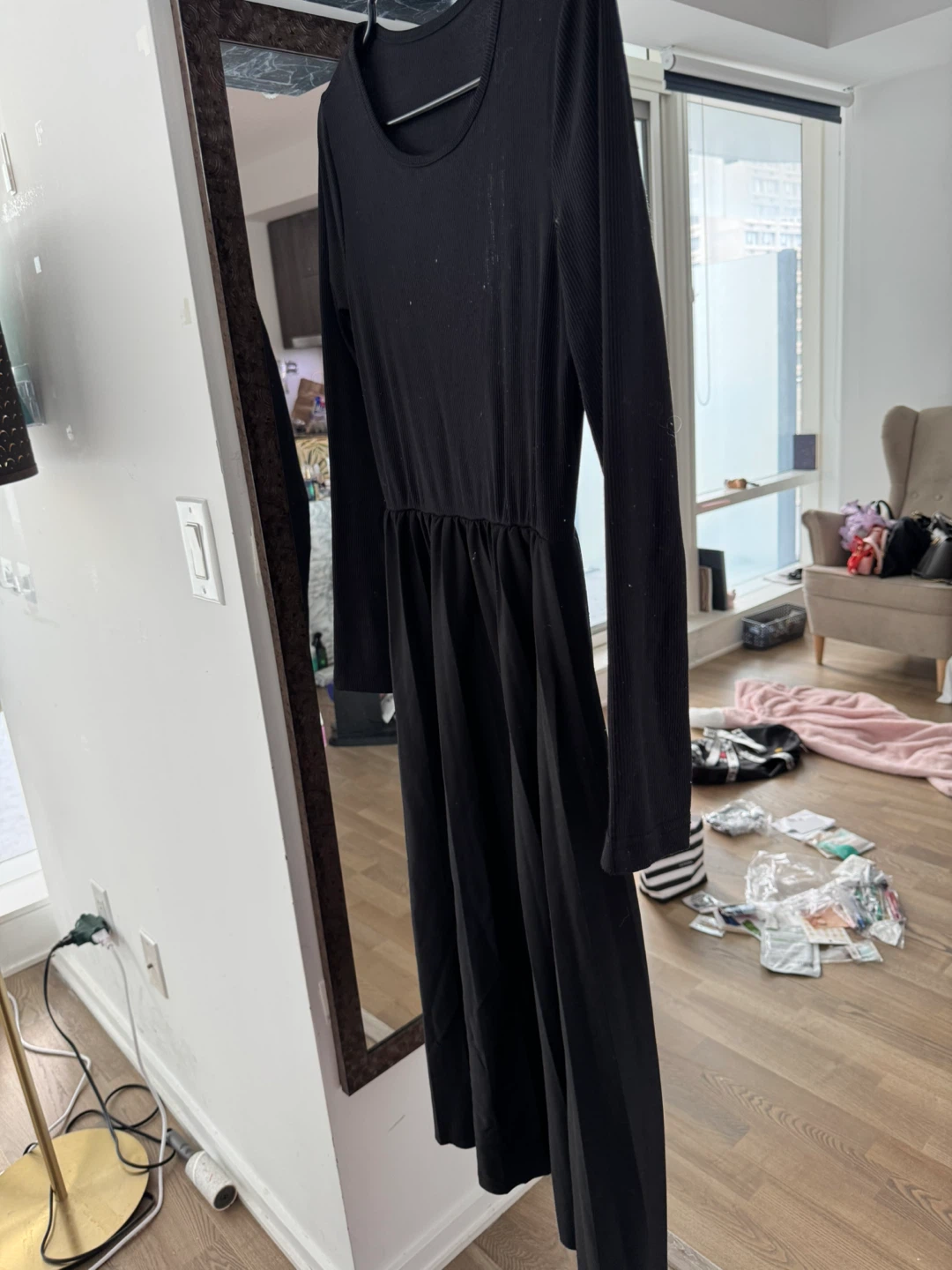 Ballet Core Black Long-Sleeve Ribbed Midi Dress - photo 2