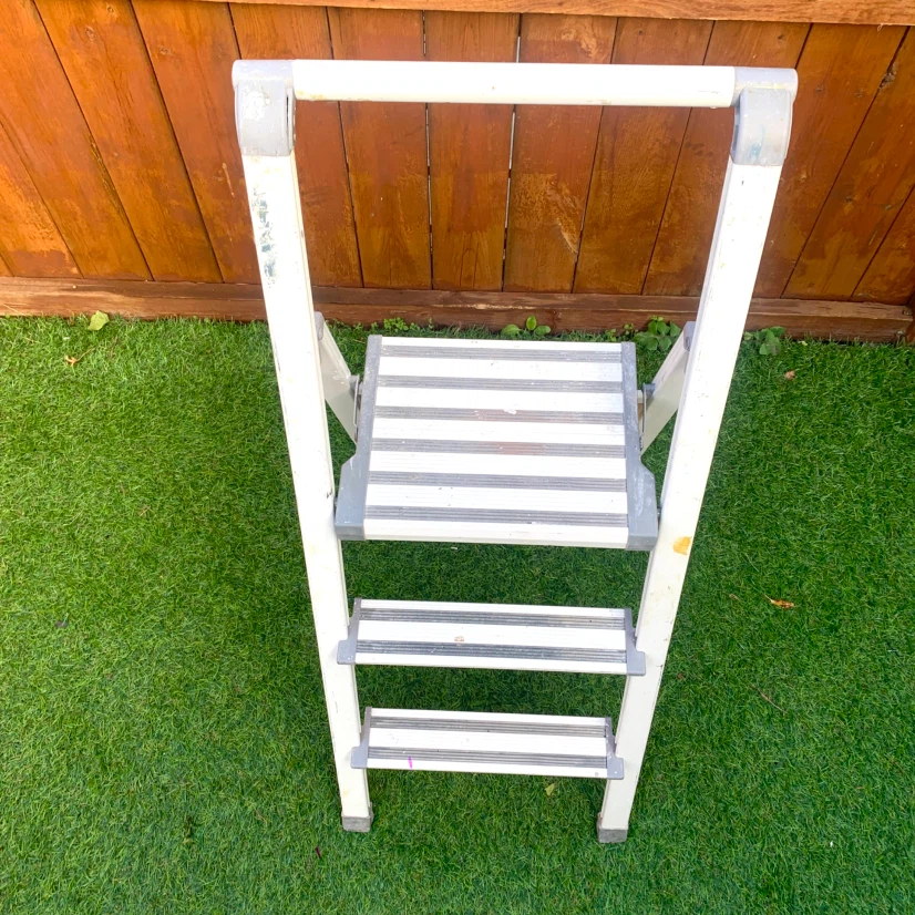 3 Step Folding Ladder Step Stool Portable Household Ladder - photo 3
