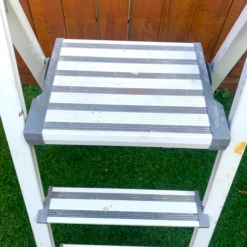 3 Step Folding Ladder Step Stool Portable Household Ladder - photo 4