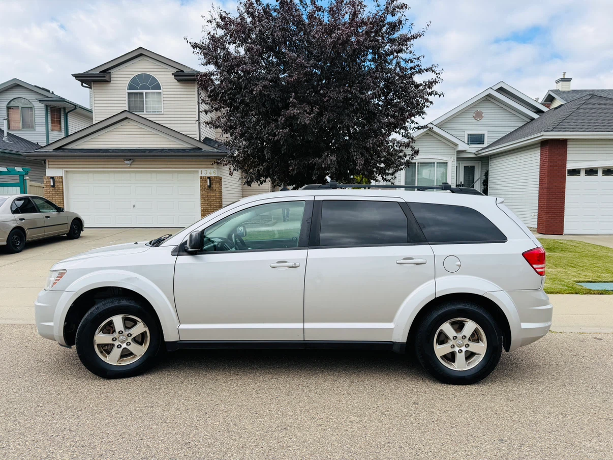 Dodge Journey 7 Seater - photo 3