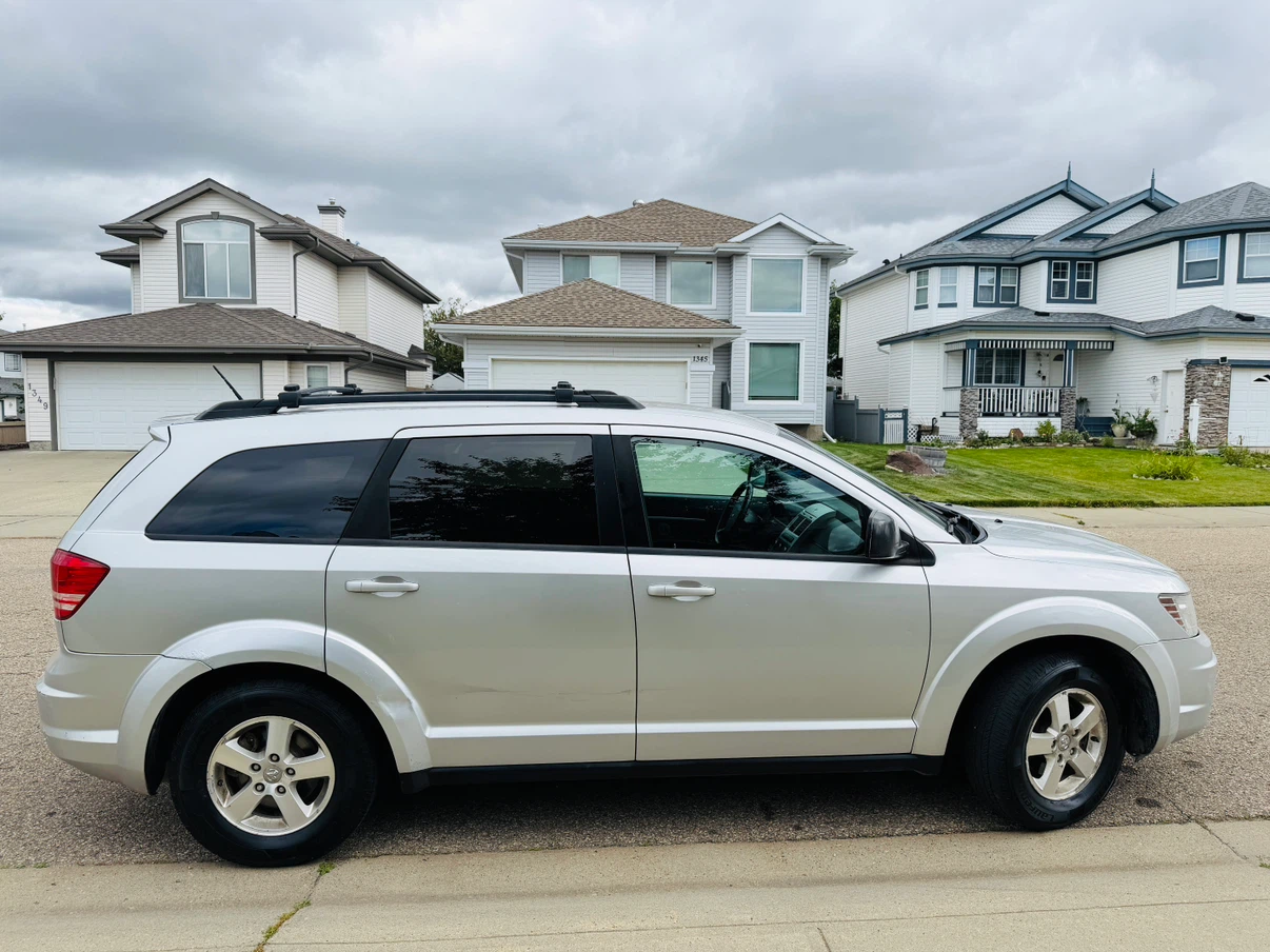 Dodge Journey 7 Seater - photo 4