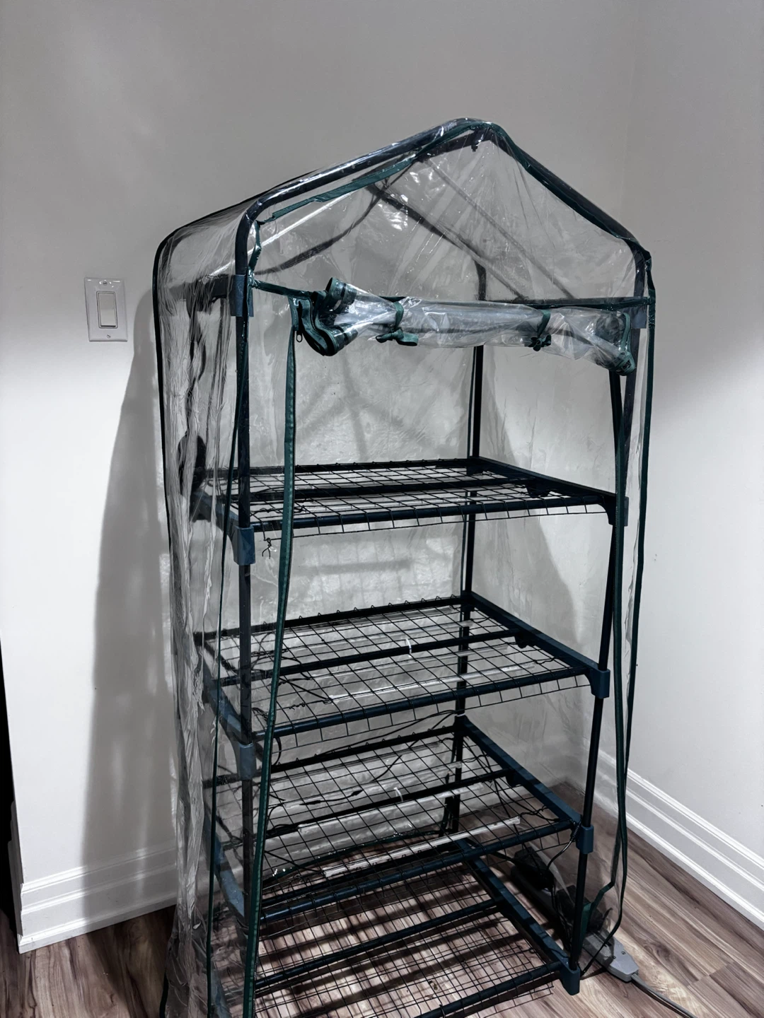 Indoor Grow Greenhouse with LED Lights - photo 3
