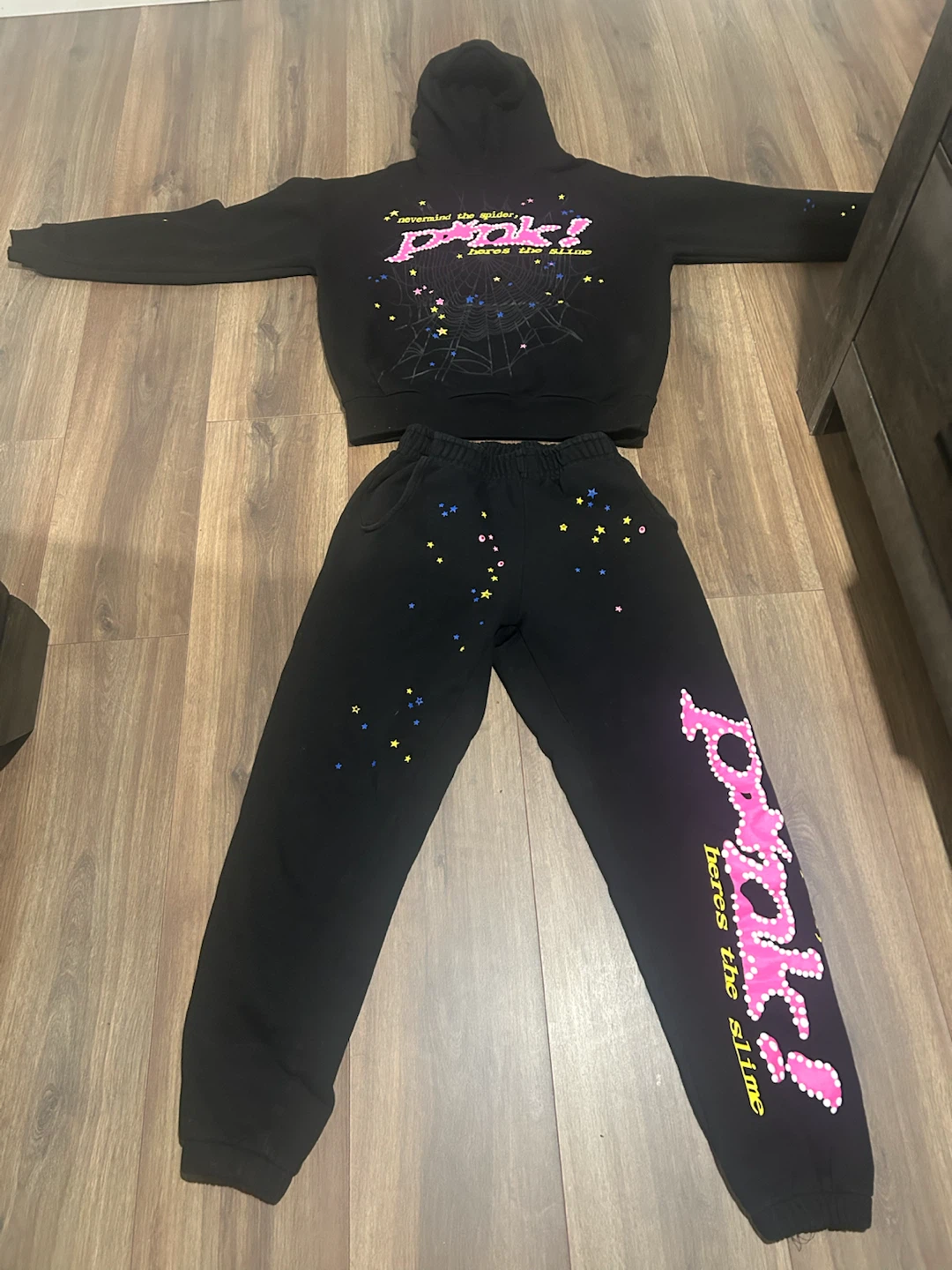 Pink! Here's the Slime Hoodie and Sweatpants Set