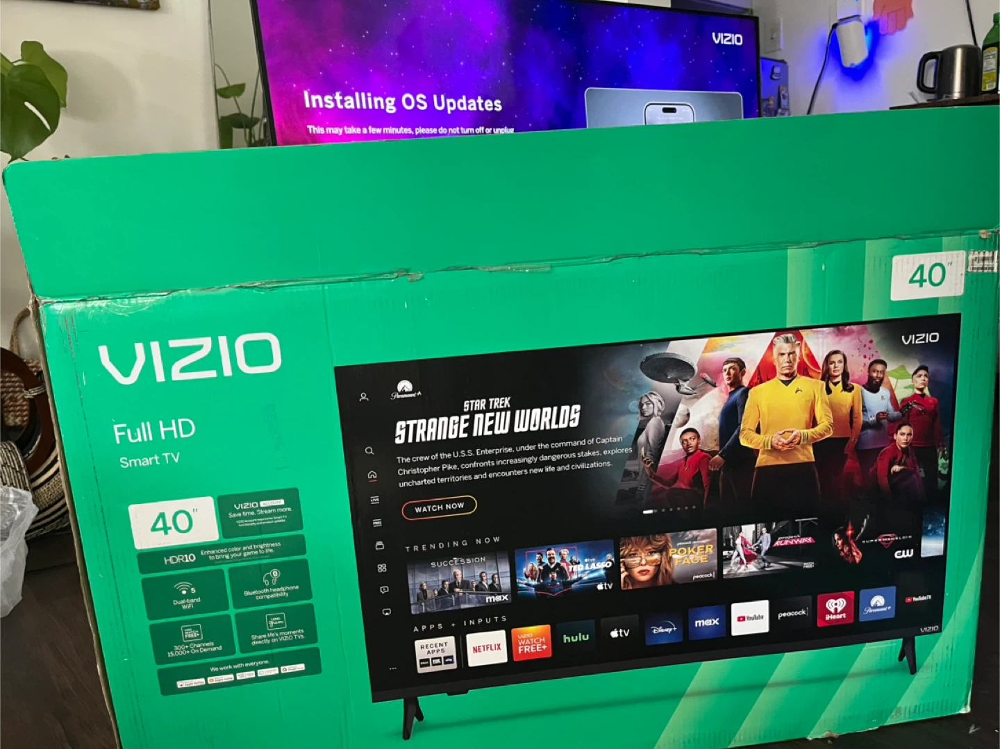 VIZIO 40-inch Full HD Smart TV - photo 3