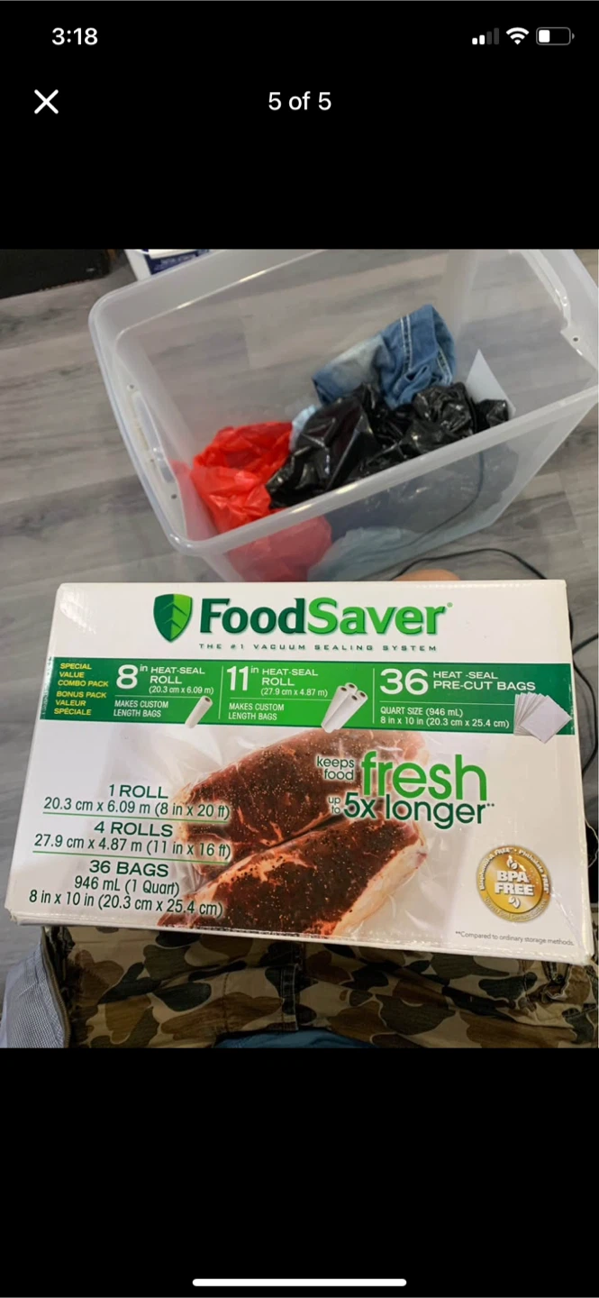 FoodSaver Vacuum Sealing System with Starter Kit - photo 2