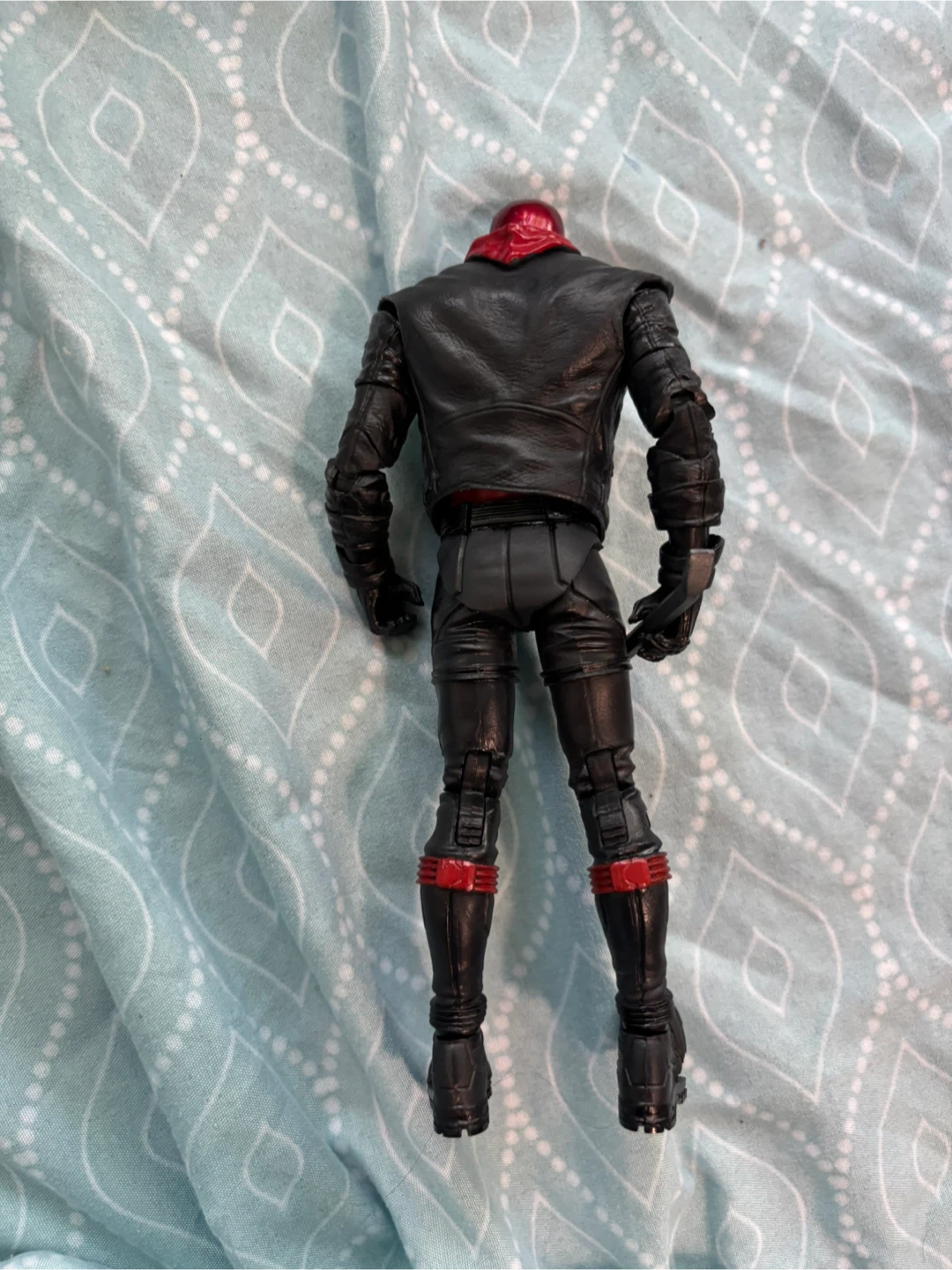 DC Multiverse Red Hood Action Figure - photo 2