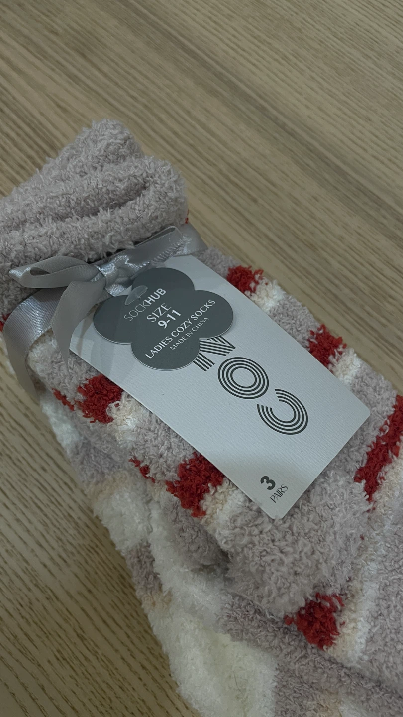 Fuzzy Socks 3 Pairs - photo 2
