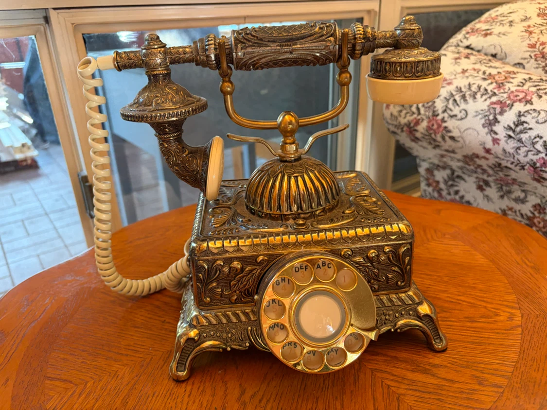 Vintage Style Rotary Phone - photo 2
