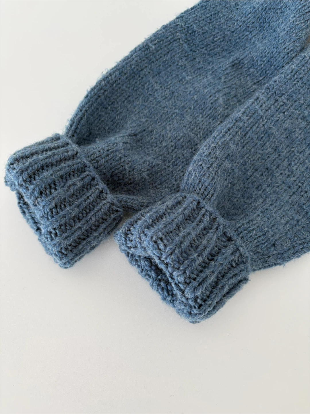 Hand Knitted Lopapeysa Sweater - photo 4