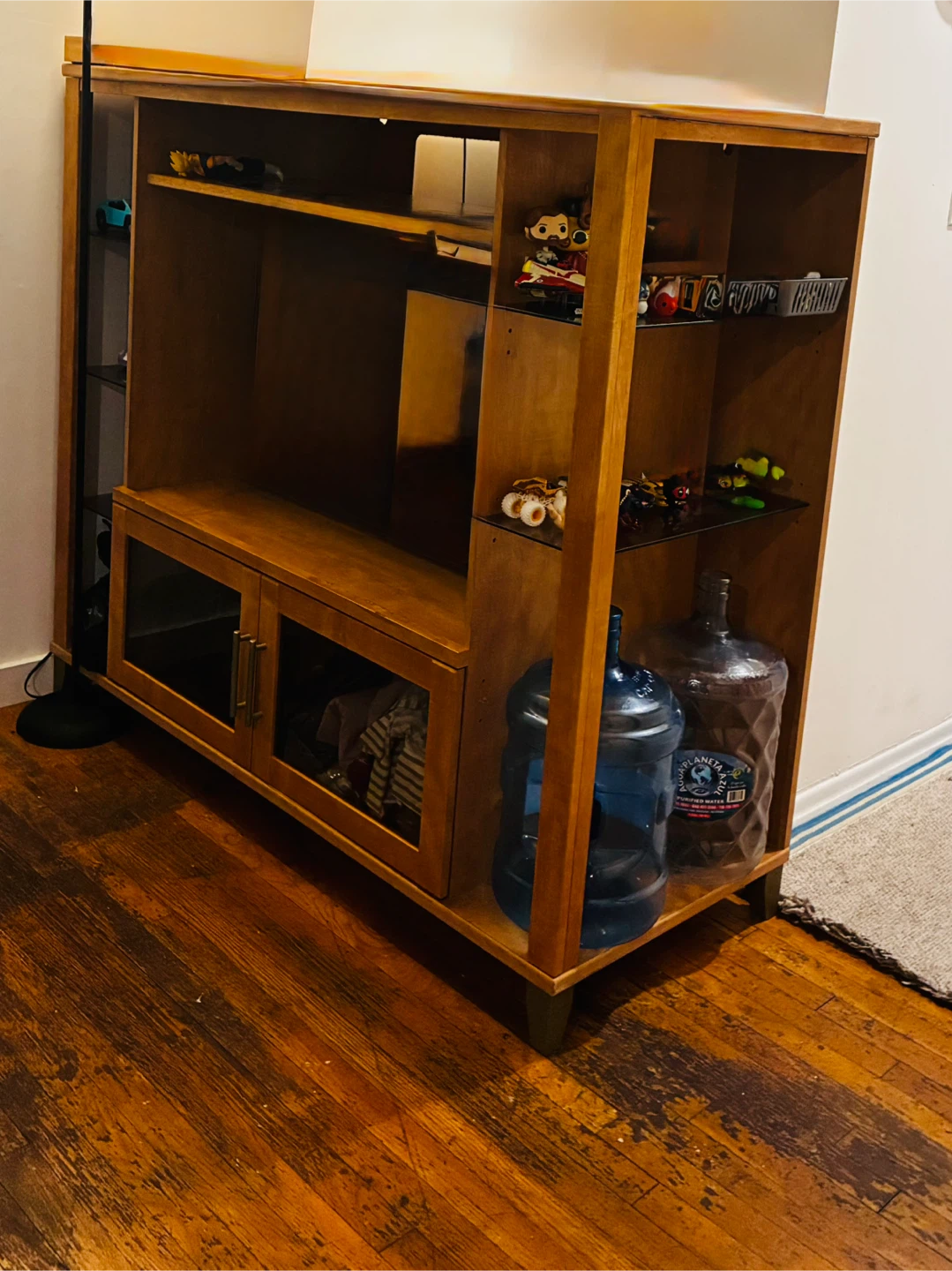 Wooden entertainment center tv stand whit glass shelves