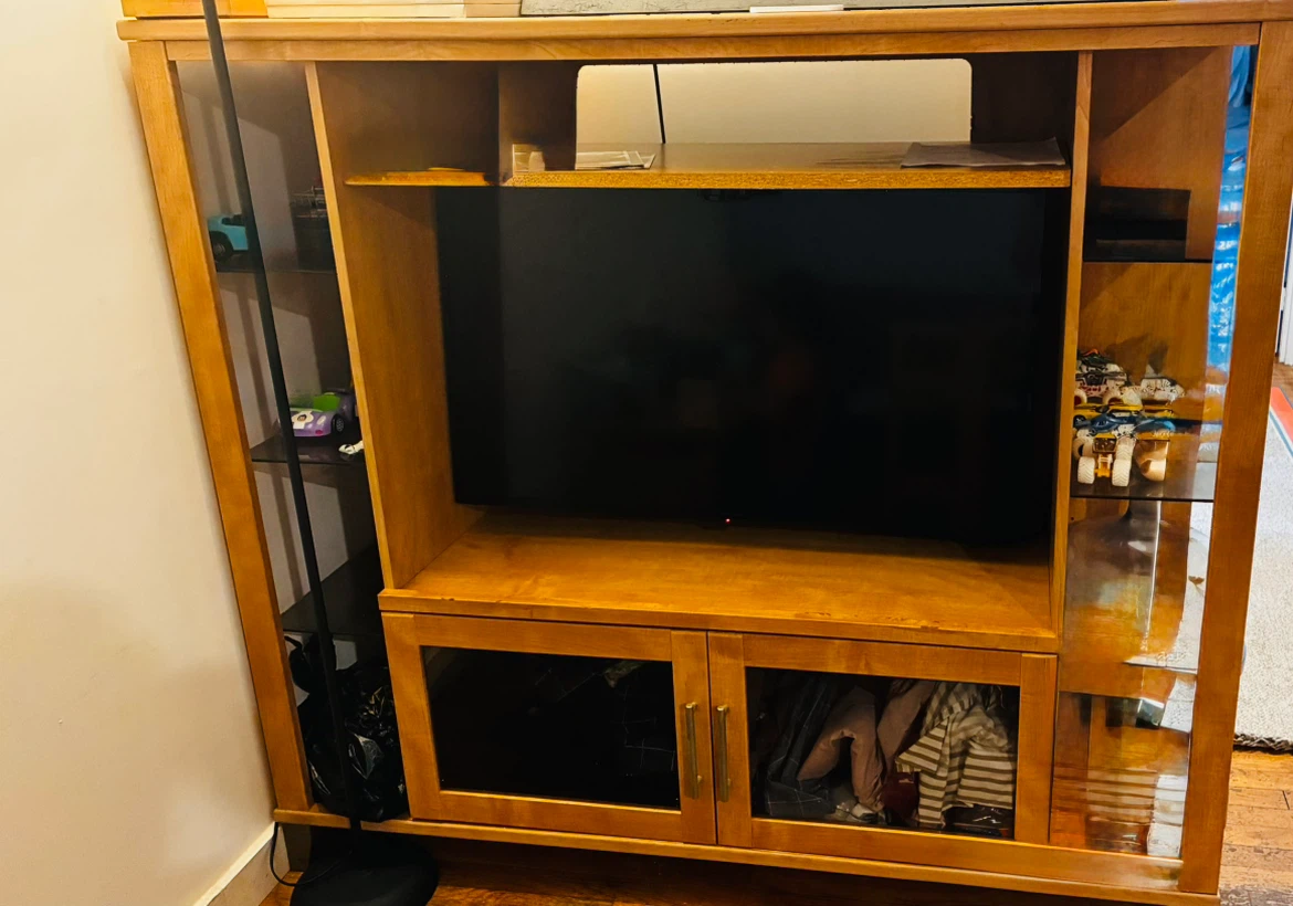 Wooden entertainment center tv stand whit glass shelves - photo 3