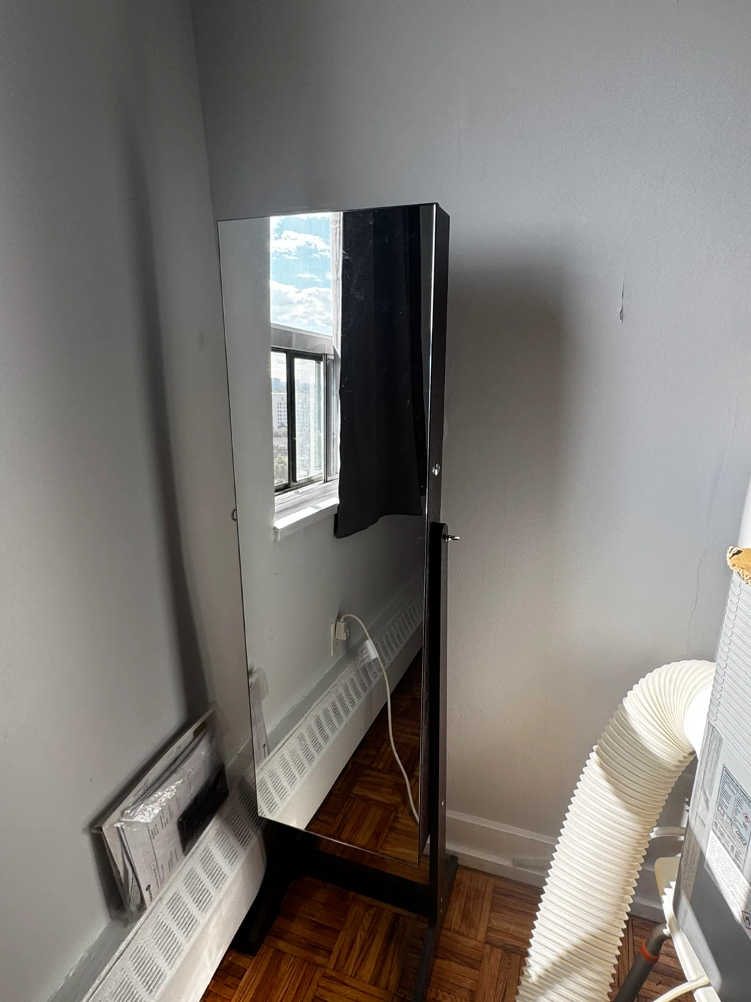 Standing Jewellery Cabinet with Mirror - photo 2