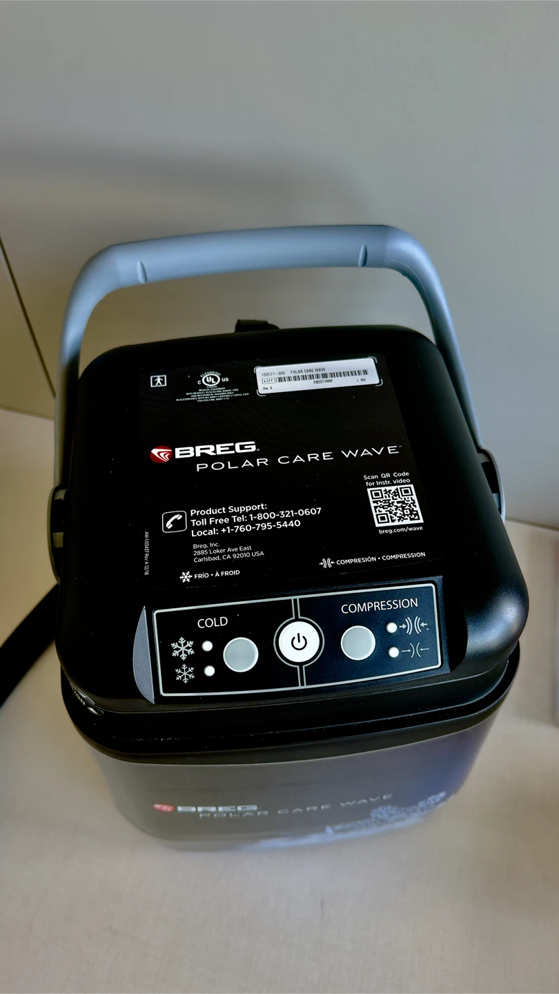 Breg Polar Care Wave Cold Therapy System with Knee Pad