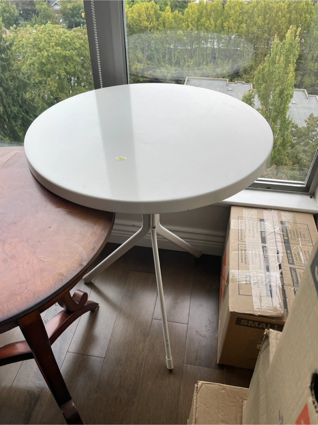 White Round Side Table