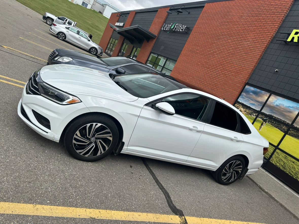 2020 Volkswagen Jetta Execline – Fully Loaded - photo 2