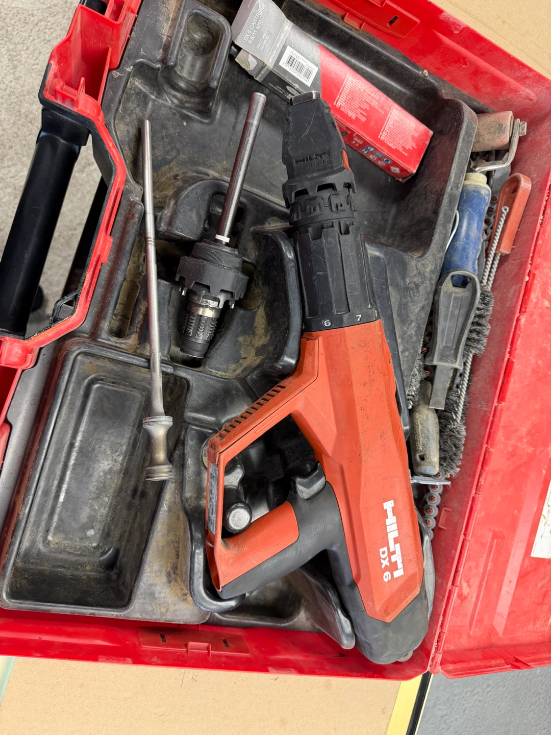 Hilti DX 6 Powder-Actuated Nailer - photo 3