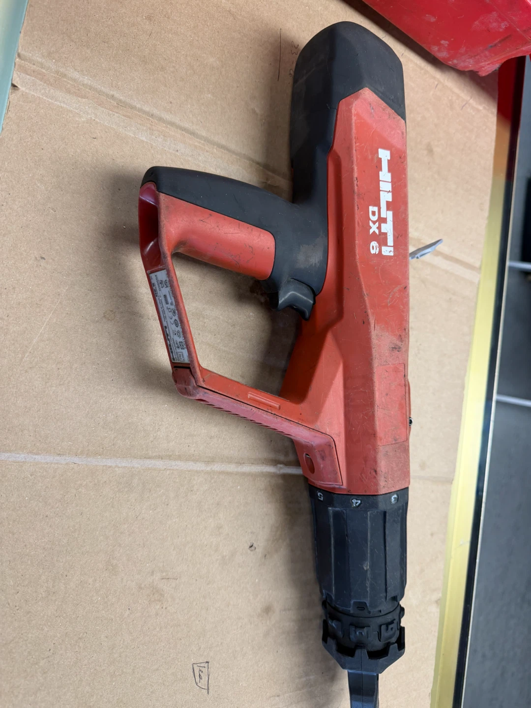 Hilti DX 6 Powder-Actuated Nailer - photo 5