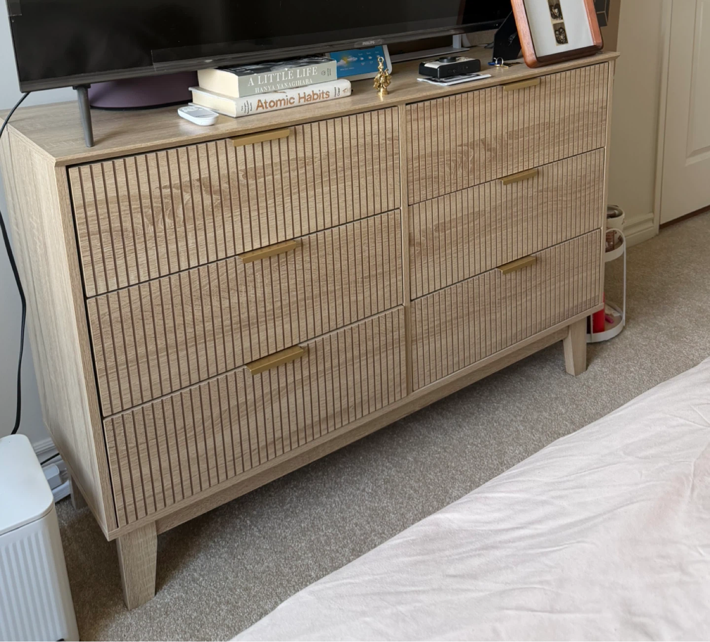 Modern Fluted 6-Drawer Dresser - photo 2