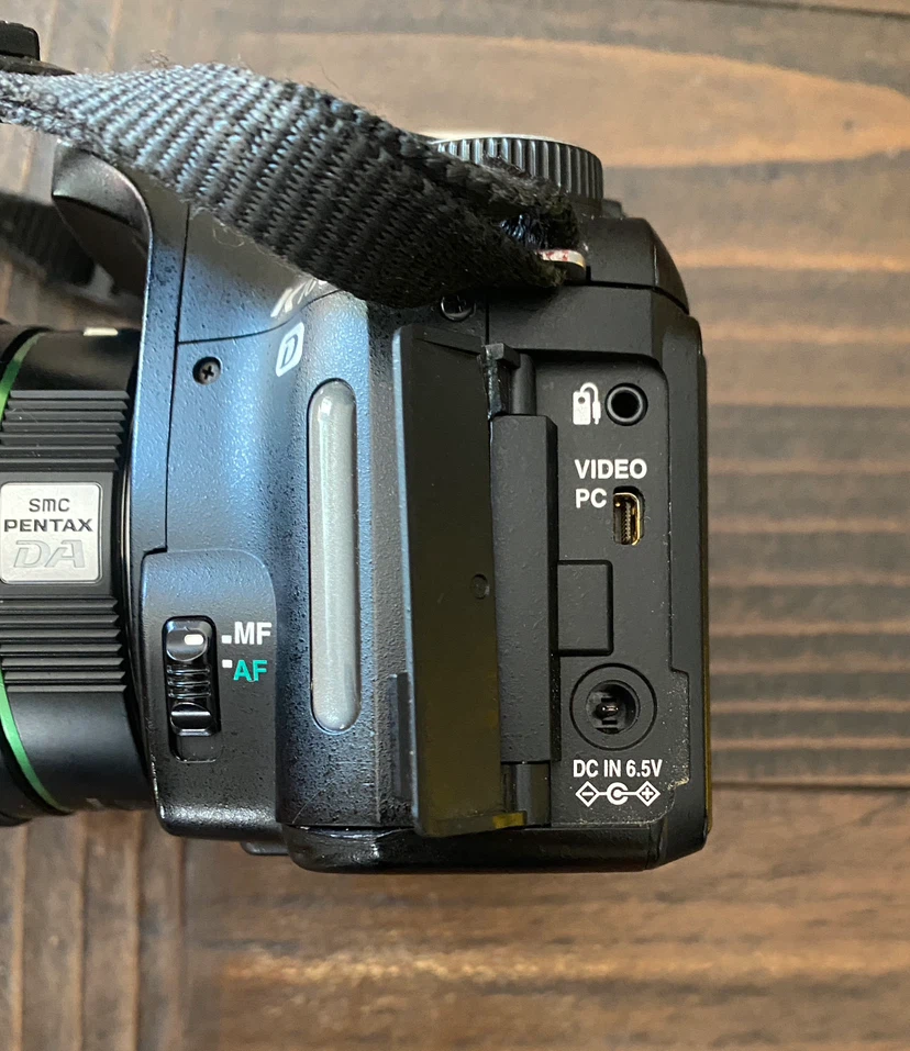 Pentax K100D DSLR Camera - photo 5