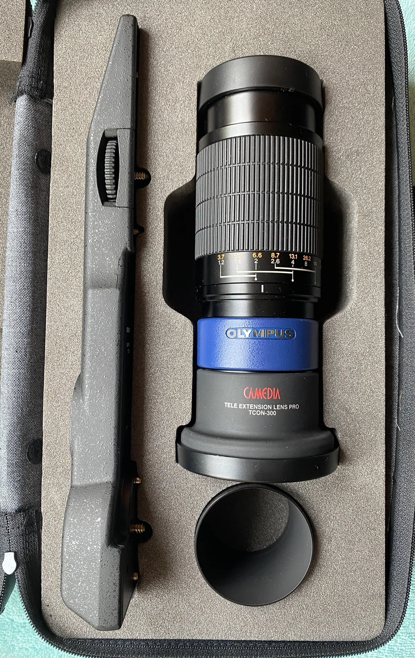 Olympus Camedia Tele Extension Lens Pro TCON-300