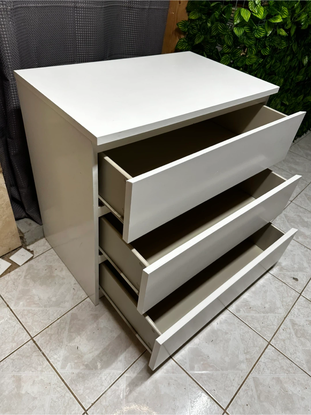 White 3-Drawer Dresser - photo 2